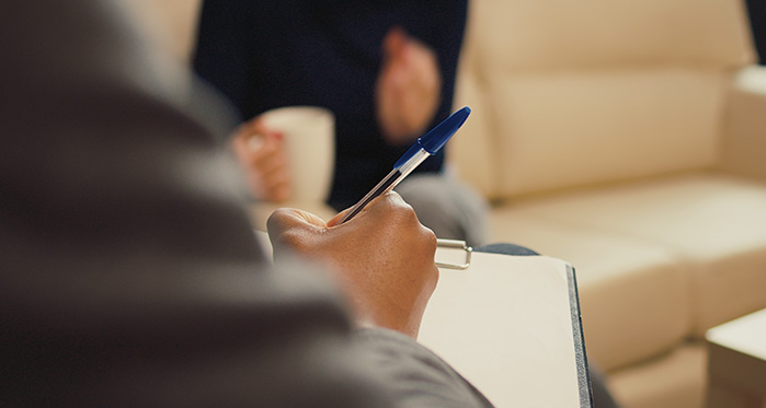 topo CLO artigo cientifico correlatos psiquiatricos